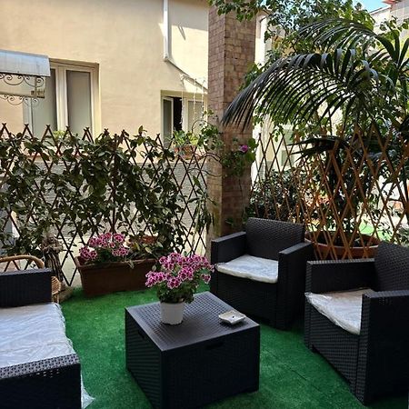 B&B Infinity Naples Luaran gambar